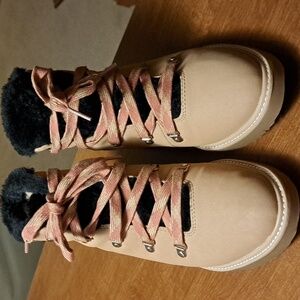 FLASH SALE Dr.Scholls boots 8M SALE